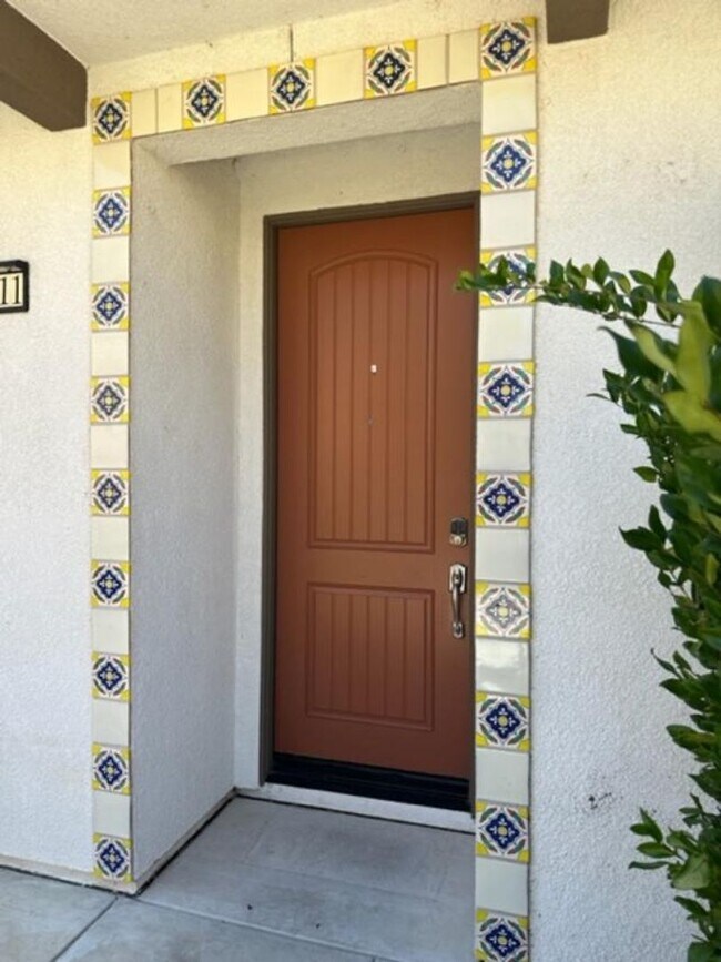 Foto del edificio - 40211 Calle Real