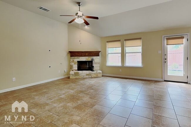 Building Photo - 18401 Rio Chama Ln