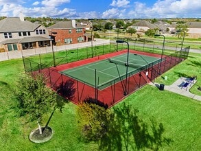 Building Photo - 10609 Wildflower Vw Dr