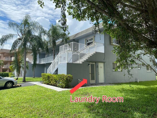 Building Photo - 1100 Tallwood Ave