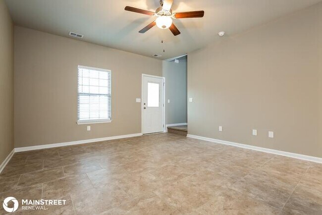 Foto del edificio - 107 Chyntara Dr, La Vergne, TN 37086
