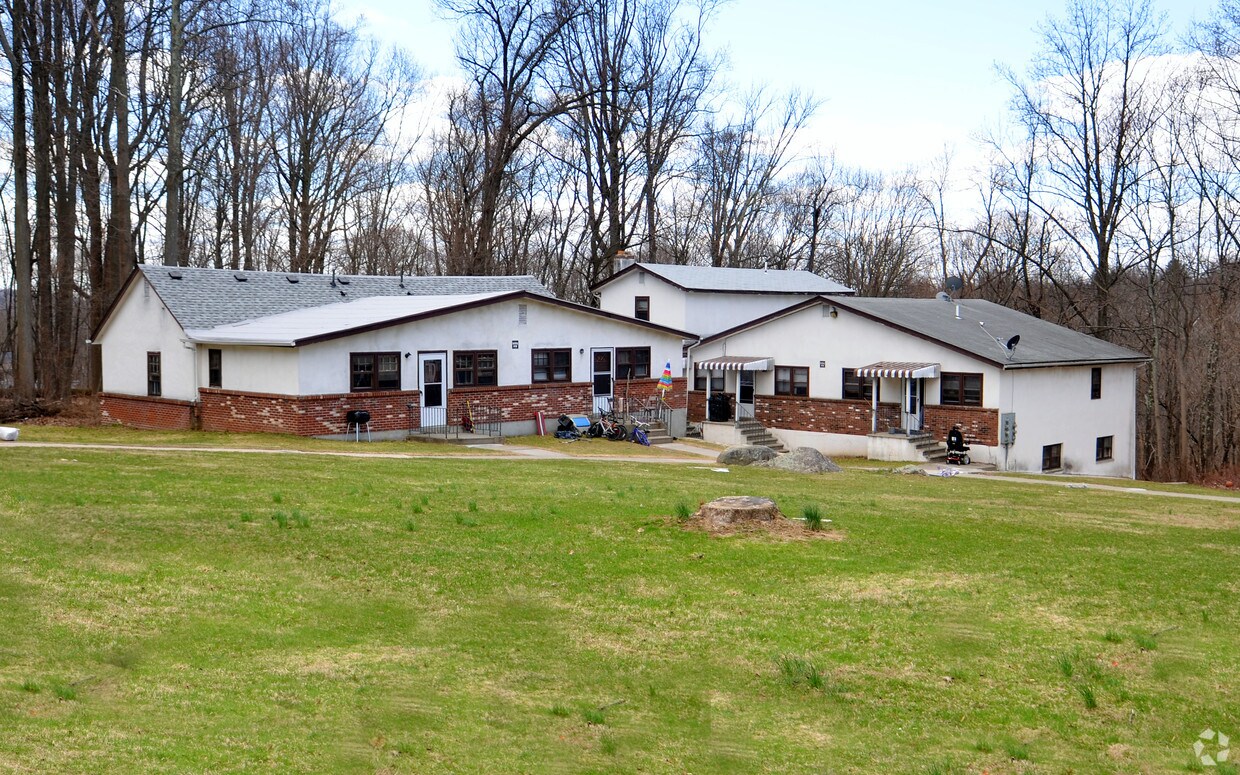 3479 Lexington Ave, Mohegan Lake, NY 10547 Apartments in Mohegan Lake