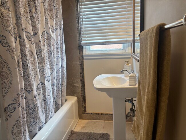 Foto del edificio - 4238 W Slauson Ave