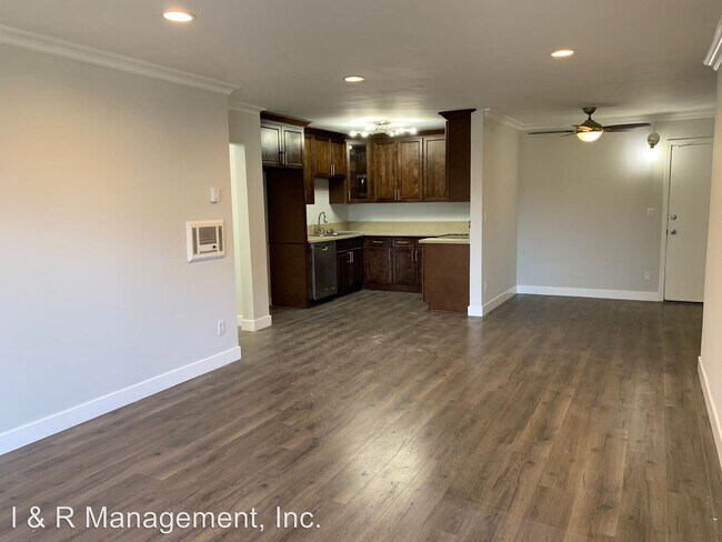 Foto del edificio - 2 br, 2 bath Apartment - 5914 Buffalo Ave.