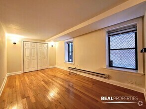 Building Photo - 1347 N Dearborn St
