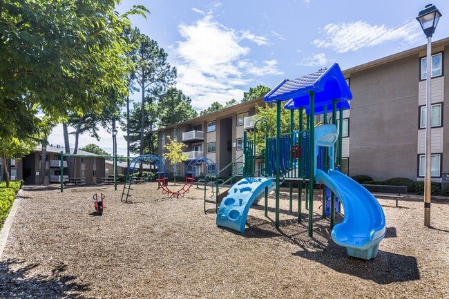 Building Photo - Mirador at Peachtree
