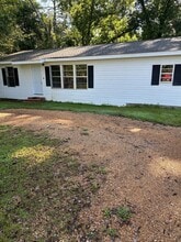Building Photo - 501 Norvell St