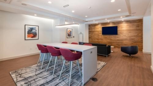 Building Photo - 2 bedroom in Waltham MA