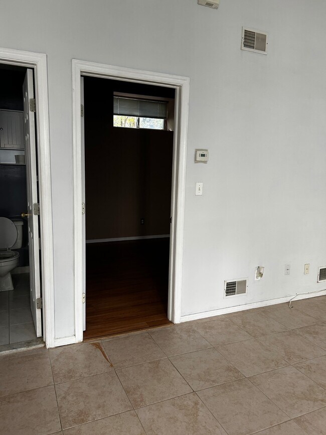 Foto del edificio - 27 Delia Ct