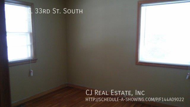 Building Photo - 12917 E 33rd St S