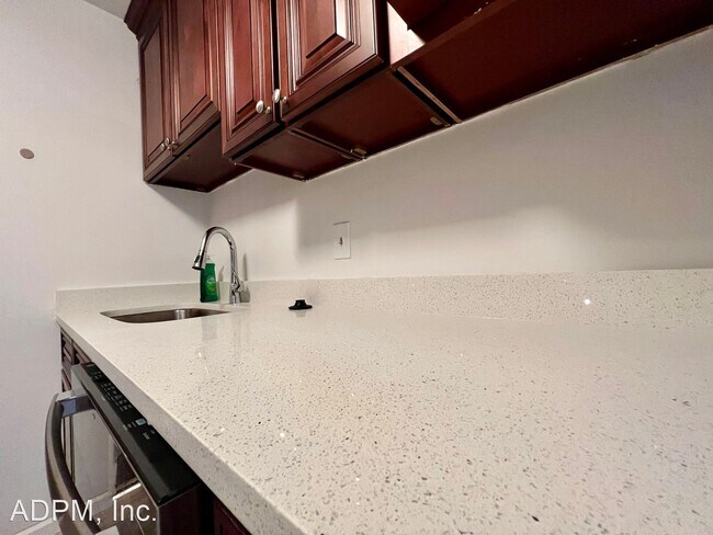 Building Photo - 1 br, 1 bath House - 53 Will Drive Unit 140