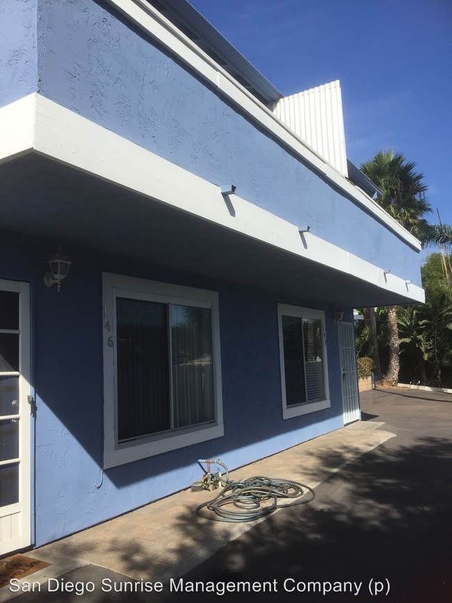 Building Photo - 135 Avocado St