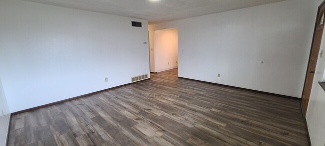 Building Photo - 1225 Hiatt St