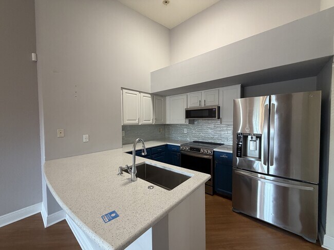 Building Photo - 4127 Residence Drive