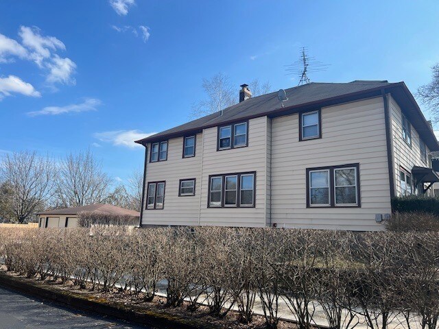 Foto del edificio - 630 N 1st St