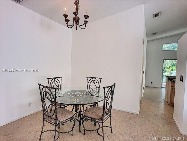 Foto del edificio - 17738 SW 20th St