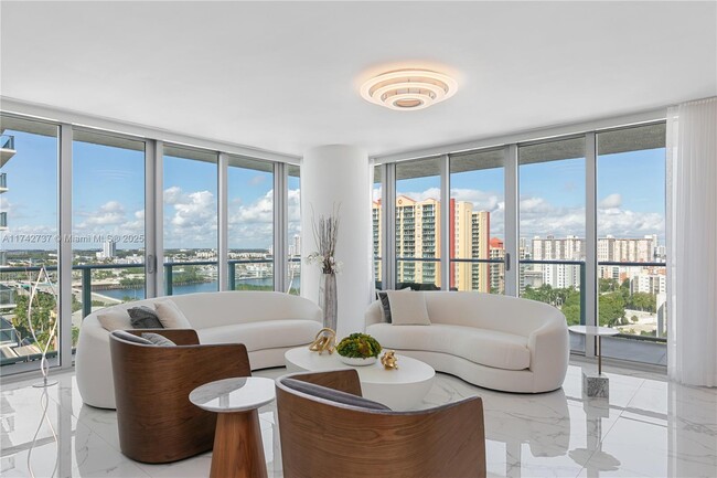 Foto del edificio - 300 Sunny Isles Blvd