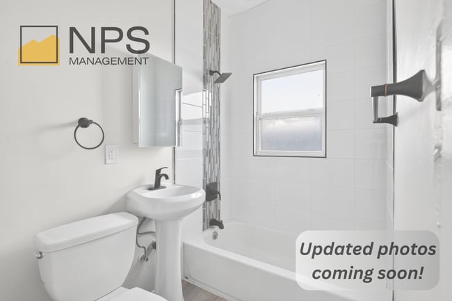 Building Photo - 915 Cherry Ave