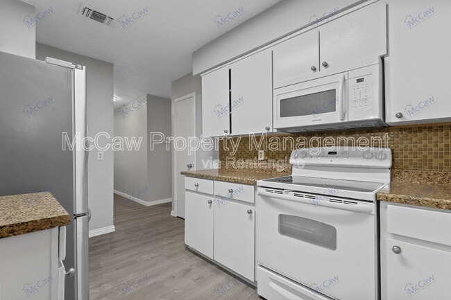 Building Photo - 4300 Segura Ct N