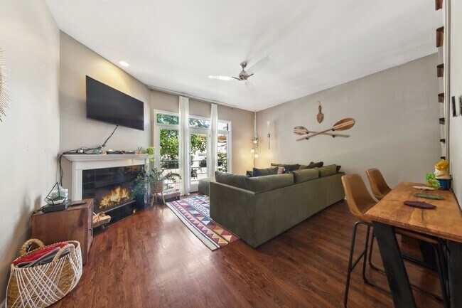 Foto del edificio - 745 N Wood St