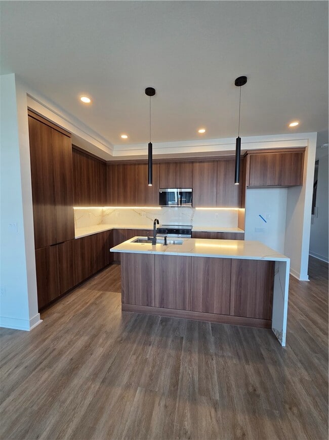 Foto del edificio - 1106 Emilia Ave