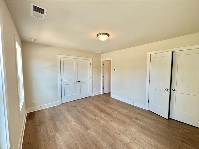 Foto del edificio - 113 Pine Cone Ln