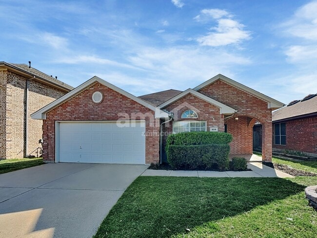 Building Photo - 909 Remington Dr