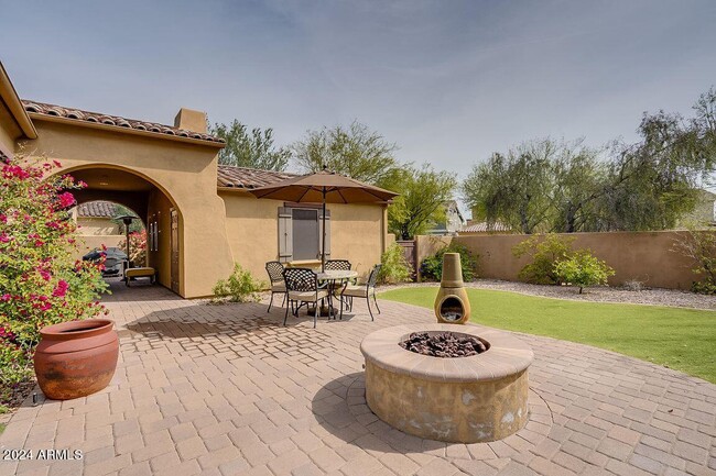 Building Photo - 9221 E Desert View
