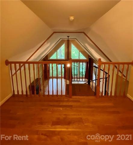 Building Photo - 1728 Wildwood Dr
