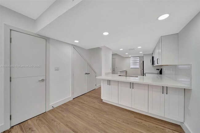 Foto del edificio - 245 NW 109th Ave