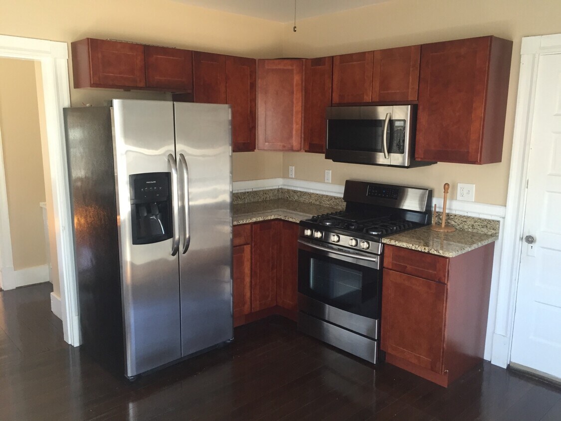 Foto principal - 75 Hathorne St
