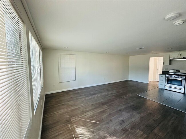 Building Photo - 211 W Colorado Blvd