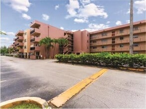 Building Photo - 401 NW 72nd Ave