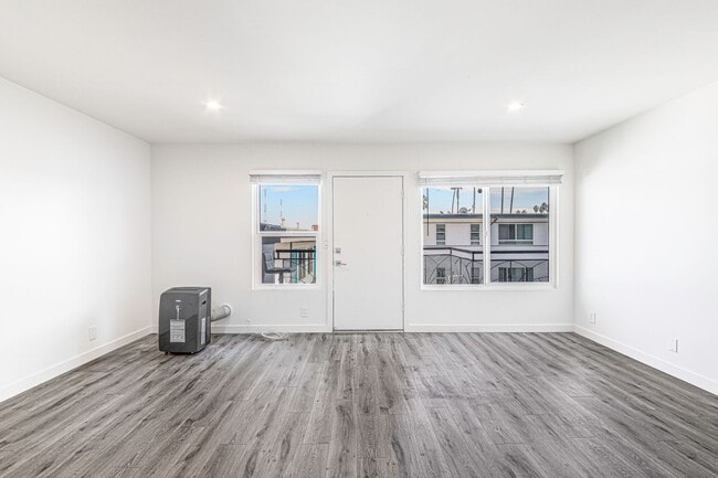 Foto del edificio - 5005 August St