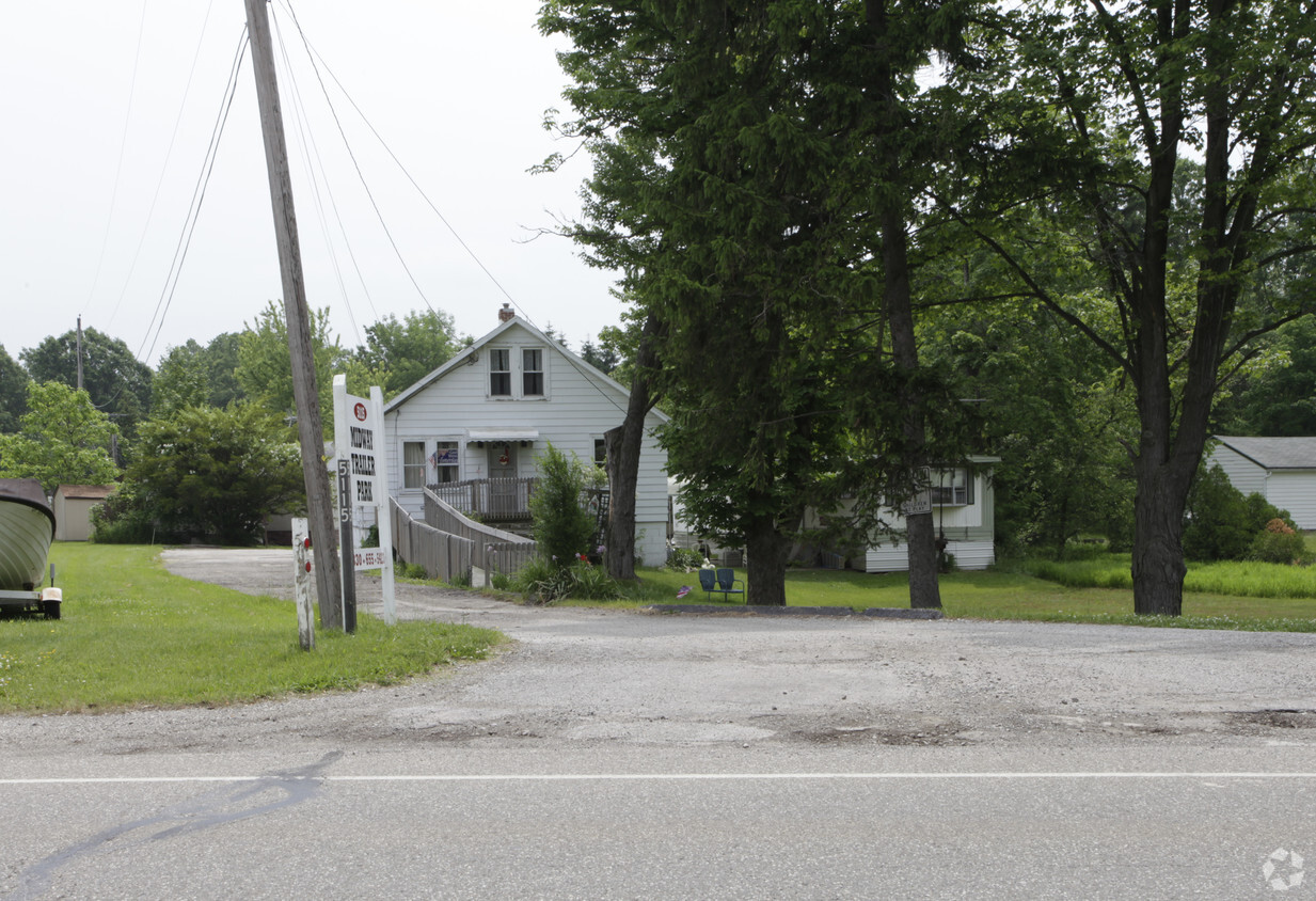 Foto principal - 5115 Akron Cleveland Rd
