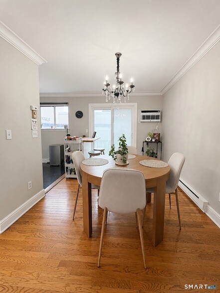 Building Photo - 7 Piave St