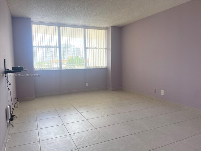 Building Photo - 3180 S Ocean Dr