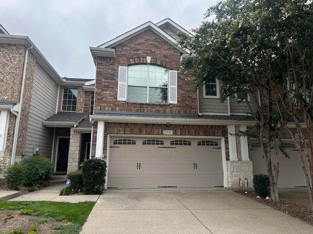 Foto principal - 8731 Manhattan Ave