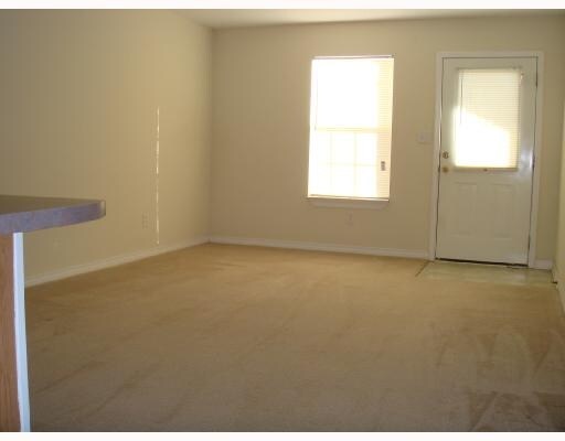 Foto del edificio - 8616 Spring Ave