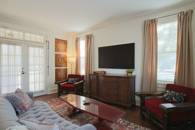 Foto del edificio - Harbert Court Apartments - Central Gardens