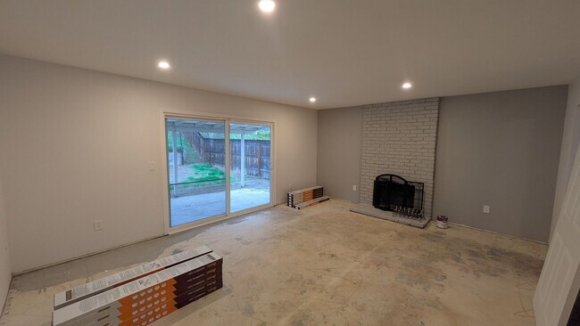 Foto del edificio - Remodeled home in Santee Lakes - Coming Soon!