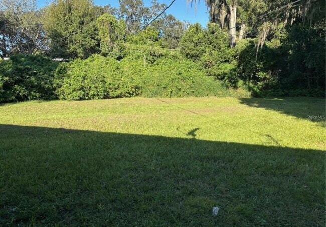 Foto del edificio - 830 Wooden Blvd