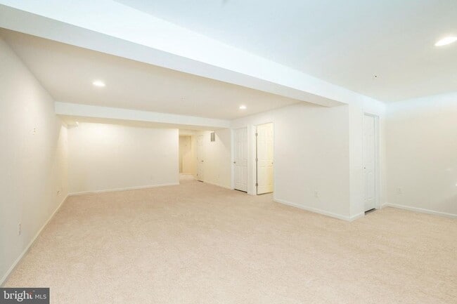Building Photo - 176 Tulsk Rd