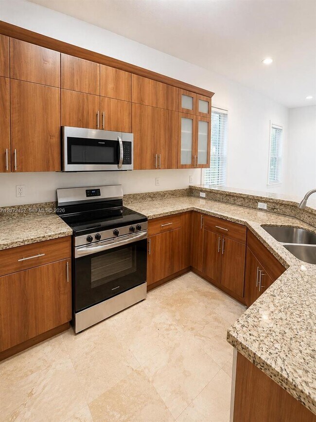 Foto del edificio - 2286 SW 16th Ct