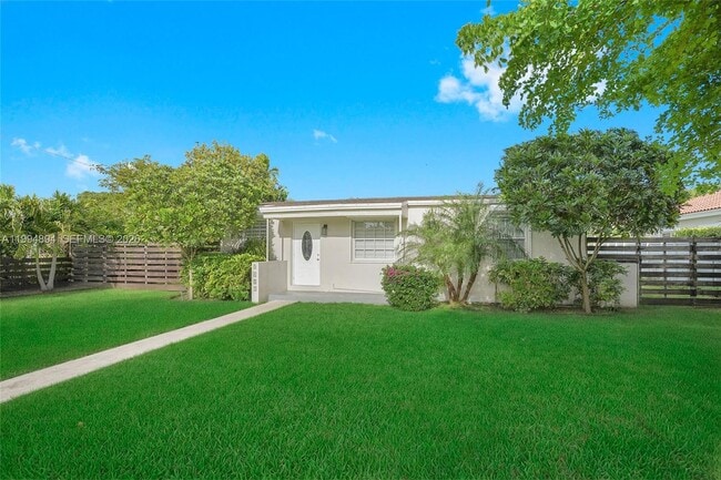 Building Photo - 5401 SW 97th Ct