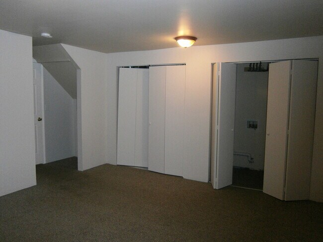 Building Photo - 2722 Equestrian Dr