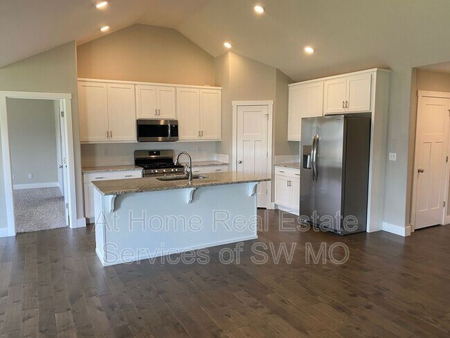 Building Photo - 4736 Pompeii Ct