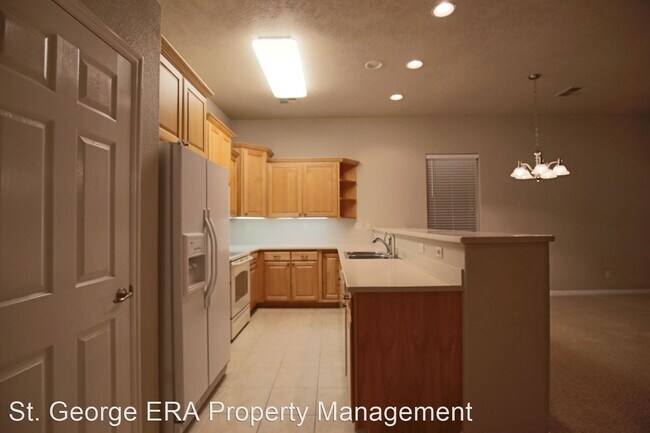 Foto del edificio - 3 br, 2 bath House - 266 N 2585 W