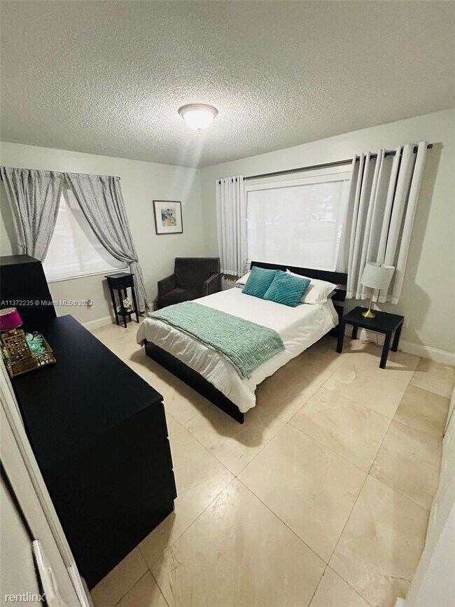 Building Photo - 3 br, 2 bath House - 3480 Torremolinos Ave...