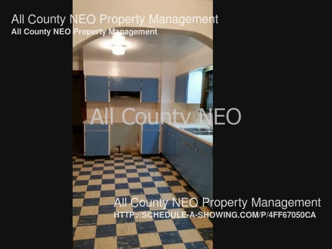 Building Photo - 143 Matta Ave